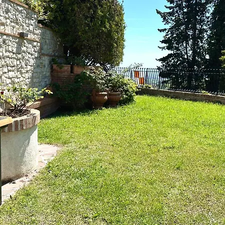 S278 Porzione Di Trilocale Con Giardino Vista Mare *